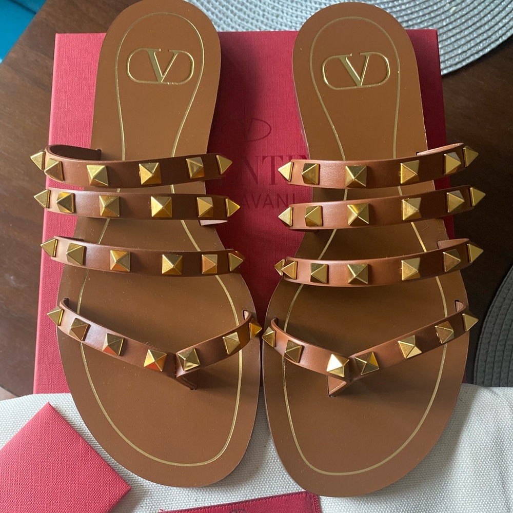 SOLD Authentic Brand New Valentino Garavani Rockstud Thong Sandals